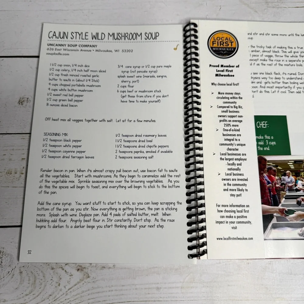 The Milwaukee Empty Bowls Cookbook‎ 2011 Spiral Bound Illustrated Soup Recipes